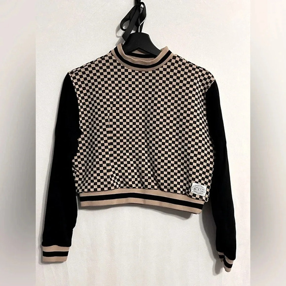 ATWYLD Tops - ATWYLD Checker Print Crop Sweatshirt Tan/Black XS